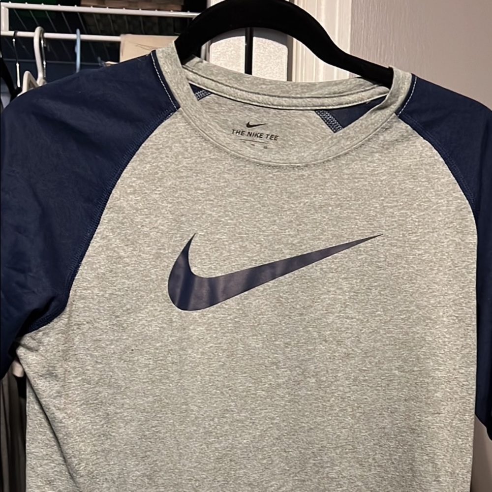 XL YOUTH NIKE TEE